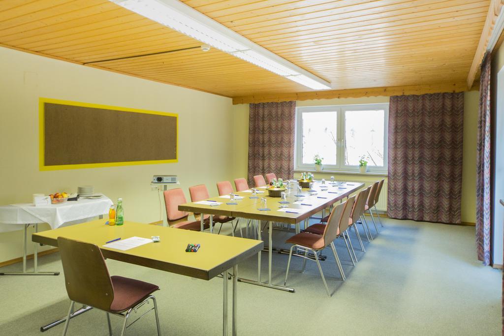 Hotel Restaurant Schwartz Neusiedl am Steinfelde المظهر الخارجي الصورة